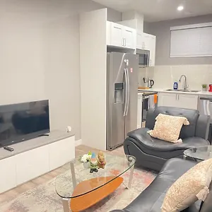 Cozy Basement , Calgary Canada